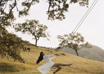 She’s Not Being Paranoid , Here’s How to Actually Make Women Feel Safe Around You